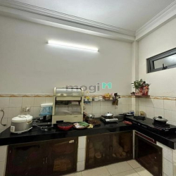 Nhà 3 tầng 85m2 mặt tiền kinh doanh Thạch Lam, đang cho thuê 20 triệu