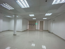 Văn phòng 110m2 - Thoáng mát  View xịn sò đường Tôn Thất Đạm