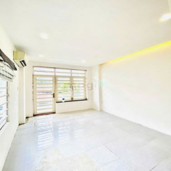 NHÀ VỊ TRÍ SIÊU VÍP - Nguyễn Văn Lượng