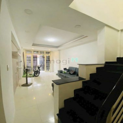 NHÀ VỊ TRÍ SIÊU VÍP - Nguyễn Văn Lượng