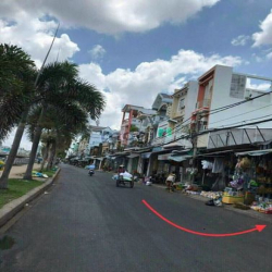 Nhà 2 mặt tiền chợ Huỳnh Thúc Kháng, Ninh Kiều, Cần Thơ - dưới 10 tỷ