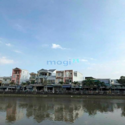 Nhà 2 mặt tiền chợ Huỳnh Thúc Kháng, Ninh Kiều, Cần Thơ - dưới 10 tỷ