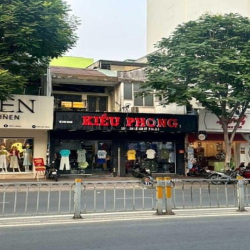 Bán gấp nhà 2 mặt tiền Trần Hưng Đạo - Q.1 (10x30m), GPXD hầm 10 tầng