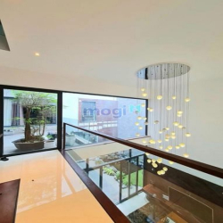 Cho thuê nhà mới, giao ngay_ Hẻm 384B Nam Kỳ Khởi Nghĩa, Quận 3