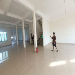 🌎 Mb cho thuê dt 900m2 giá 30tr Gần Chợ Hóc Môn