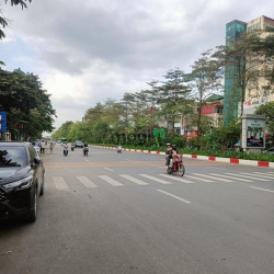 Bán nhà mặt ngõ Văn Cao, Ba Đình, 43m, 3T, MT 5.3m, ngõ nông, hơn 4 tỷ