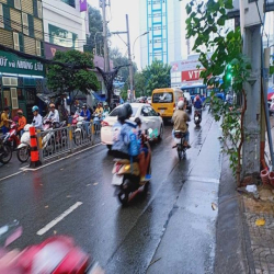Cho thuê nhà 2 Mặt Tiền Võ Văn Tần, Quận 3.Giá 170 triệu