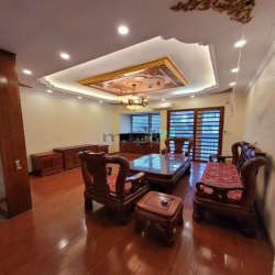 Cho thuê nhà liền kề đường Tố Hữu, full nội thất gia đình, Dt 90m2,