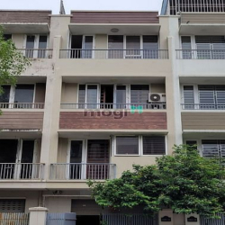 Cho thuê nhà liền kề đường Tố Hữu, full nội thất gia đình, Dt 90m2,