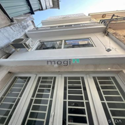 Ngay ngã tư Phú Nhuận 4 tầng 24m2 gần CĐ kinh tế đối ngoại chỉ 3.6 tỷ