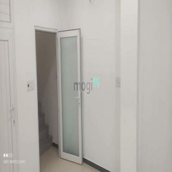 Ngay ngã tư Phú Nhuận 4 tầng 24m2 gần CĐ kinh tế đối ngoại chỉ 3.6 tỷ