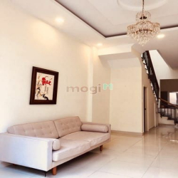 Phá sản bán gấp nhà Tạ Uyên 60m2/ 715 triệu gần bệnh viện Chợ Rẫy