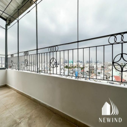 Penthouse 50m2 - View Landmark - Ban công rộng như sân vườn - Full NT