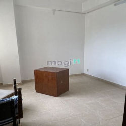 Cần cho thuê căn hộ Khánh Hội 1, Q.4: 106m2, 3PN, 2 Tollet, nhà trống