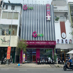 ngang 10m đường Võ Văn Tần, Quận 3, giá 45 triệu/tháng