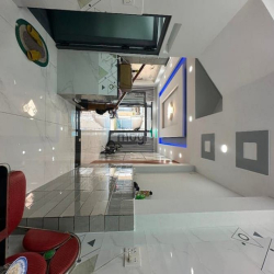 Nhà chính chủ 3 Tầng, HXH, 44m2 nở hậu, Sổ 2024, Giá 4,85 tỷ.