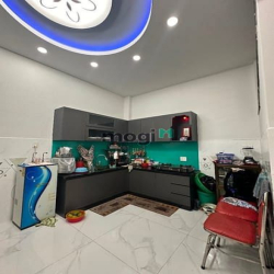 Nhà chính chủ 3 Tầng, HXH, 44m2 nở hậu, Sổ 2024, Giá 4,85 tỷ.