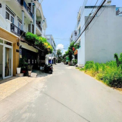 CHDV đường nhựa 10 m, dân trí cao toàn nhà cao tầng. Thuê khoán 30 tr.