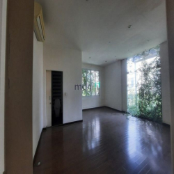 Cho thuê  nguyên căn MT Mai Thị Lựu, Q1, 9,5x27m, 2 tầng, 100tr