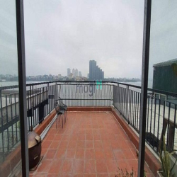Cho thuê nhà riêng ngõ 132 Võ Chí Công diện tích 60m2 x 7 tầng mt 5m