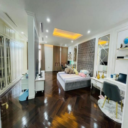 Verosa Park Khang Điề - Full NT Châu Âu - New Chưa Ở - 3 Lầu -4PN 4WC