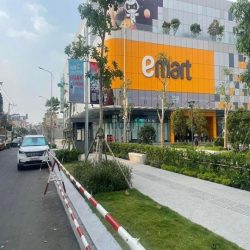 CHDV 3 lầu HXH Phạm Văn Chiêu 81m2 11PN TN 40 triệu gần Emart 7.9 tỷ.