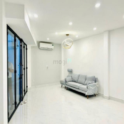 H Ô TÔ - Nhà ĐẸP - Ngang KHỦNG 11M - KD tốt - Cho Thuê 18TR