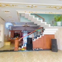 Mặt tiênd kinh doanh Trần thị Bốc Hóc Môn 150m2