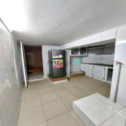 Bán Nhà Tập Thể Tầng 1, Phố Tân Mai, 76m x 2 ngủ, 1.8 tỷ, sổ riêng