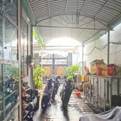 HÀNG VIP - Biệt thự 2 lầu áp mái hẻm xe hơi 458 Huỳnh Tấn Phát, Quận 7