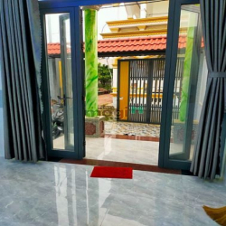 Bán Nhà Mới Xây Kiên Cố, Gần Trường tiểu học Tân Phong B