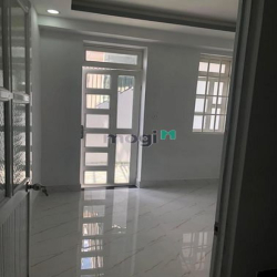 Kẹt nợ ngân hàng bán gấp nhà Đ.Nơ Trang Long, Q. Bình Thạnh, 56m2, 985