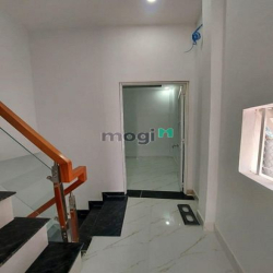 Kẹt nợ ngân hàng bán gấp nhà Đ.Nơ Trang Long, Q. Bình Thạnh, 56m2, 985
