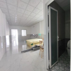 Mặt Bằng ngay CMT8 CV Lê Thị riêng 120m2