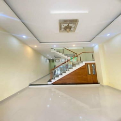 Bán gấp nhà ở Hà Huy Giáp quận 12, DT: 78.84m2, giá 2 tỷ 650tr, sổ sẵn