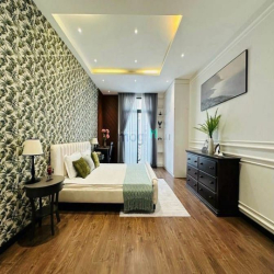 Bán nhà đường Quang Trung phường 8 gò vấp - 4x11 - 4 tầng - hẻm xe hơi