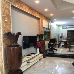 Bán nhanh Nhà Trệt, 2 Lầu, ST ngay cổng ĐH Văn Lang, Đặng Thùy Trâm