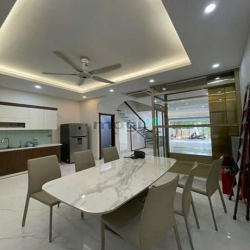 Độc Nhất! Nhà phố Khâm Thiên, quy hoạch ổn định, ô tô tránh. DT 85m2