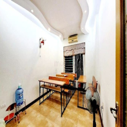 HOT! Cần bán gấp! Nhà Thạch Bàn, LBiên 53m2, 5T, gara ô tô, chỉ 7.9 tỷ