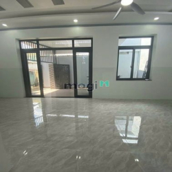 Bán Nhà 1Lầu 1Trệt Dt Lớn: 100m2. Trung Tâm Biên Hoà. Giá: 2Tỷ290Triệu