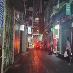 Bán nhà CÁCH MẠNG THÁNG 8, QUẬN 10,  6 phòng, lô góc, HXH 8m thông