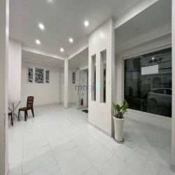 Cho thuê nhà mới ngang 8m 288G Nam Kỳ Khởi Nghĩa, Quận 3