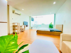 TRỐNG SẴN 1 penthouse đầy đủ nội thất tại Thượng Hiền