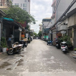 Bán nhà, quận 9, thành phố Thủ Đức.(5.8x13m)DT 75m2 nhà 2 lầu