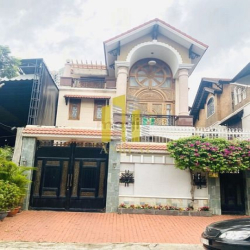 Cho Thuê Villa Khu Làng Báo Chi 10x11m - Tiện Nghi - Giá 35 Triệu