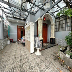 Nhà 2 MT Đường thông TX 25, DT:8x16m, 2Lầu, 4PN, P.Thờ, Sân xe hơi