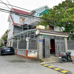 Nhà 2 MT Đường thông TX 25, DT:8x16m, 2Lầu, 4PN, P.Thờ, Sân xe hơi