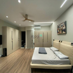 +Ái Mô-Bồ Đề -Long Biên-DT 60/65T2m2- 7T-MT 6 - giá chào 17.2 tỷ (đàm