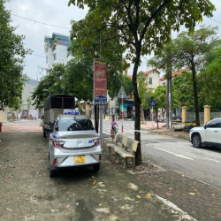 Bán 39m Đất Bát Khối Ngõ Thông Ô Tô Kinh Doanh, Sau Chợ Cự Khối 2.7tỷ