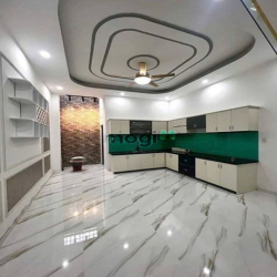 Nhà mặt phố Bình chuẩn chủ bán gấp mới 100%. DT70m giá 3,8ty tl chủ